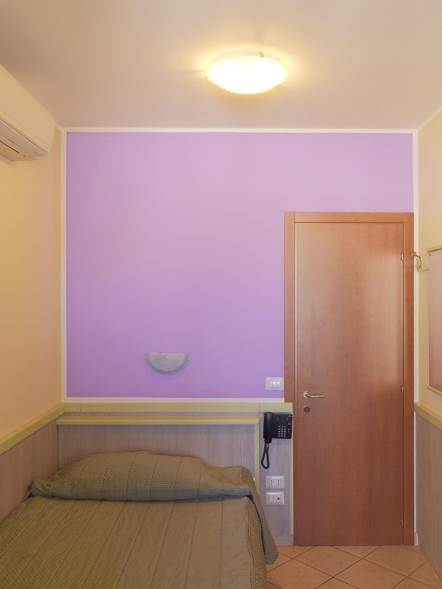 Hotel Arco Romana Милано Екстериор снимка