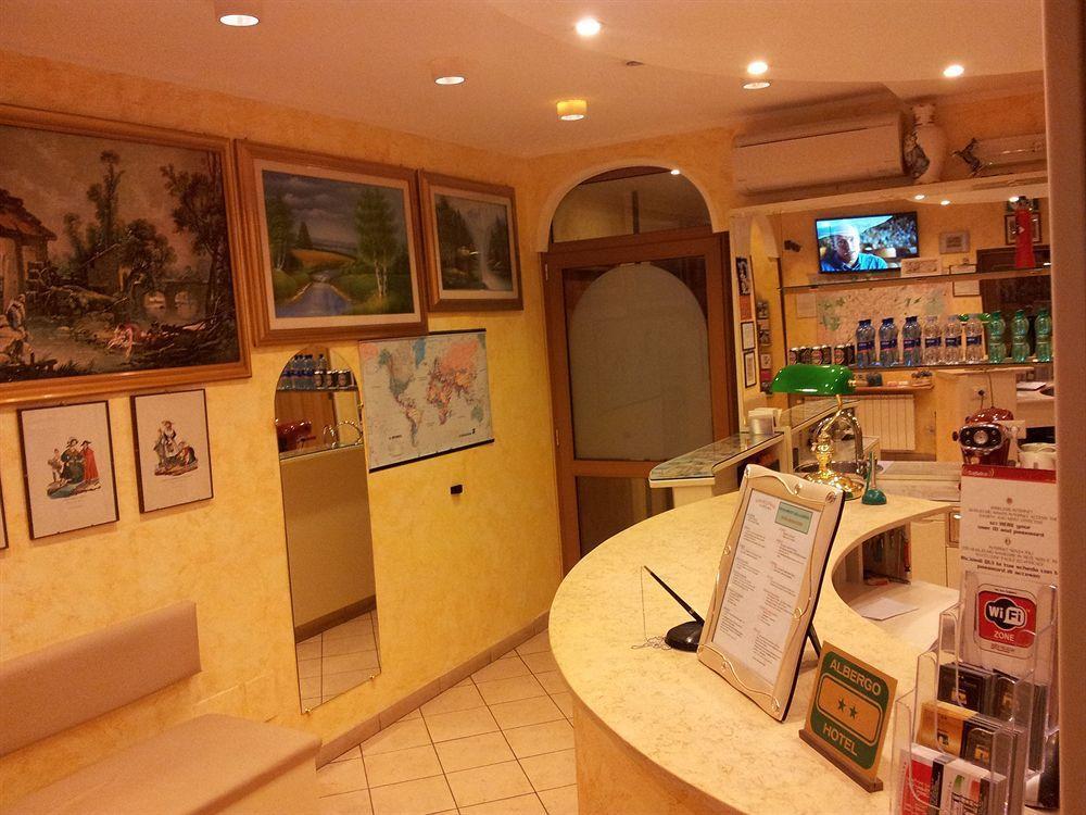 Hotel Arco Romana Милано Екстериор снимка