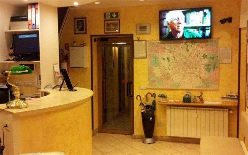 Hotel Arco Romana Милано Екстериор снимка
