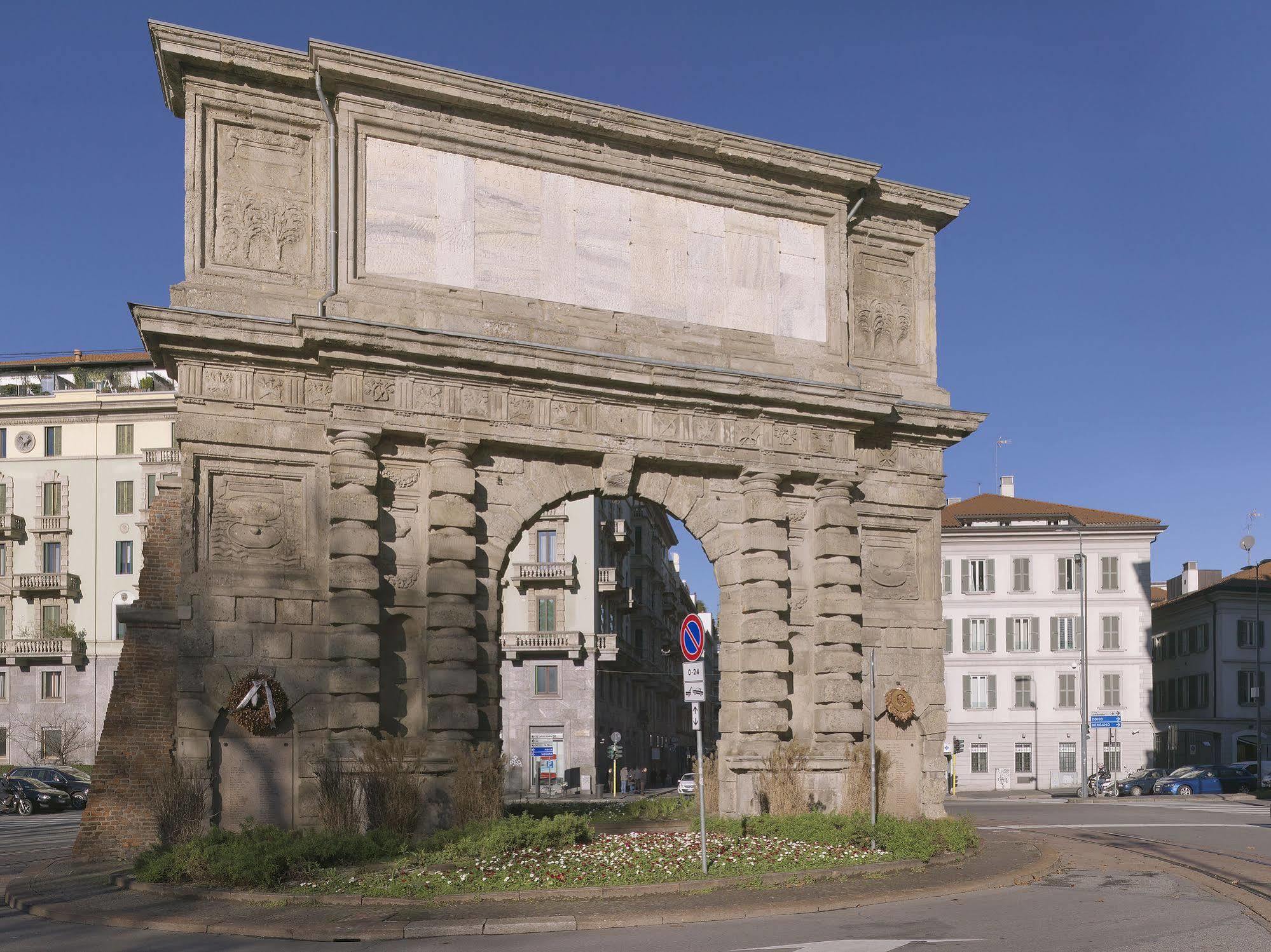 Hotel Arco Romana Милано Екстериор снимка